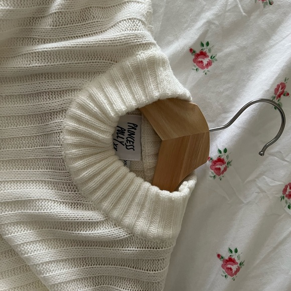 PRINCESS POLLY XX - Picture 2 of 3